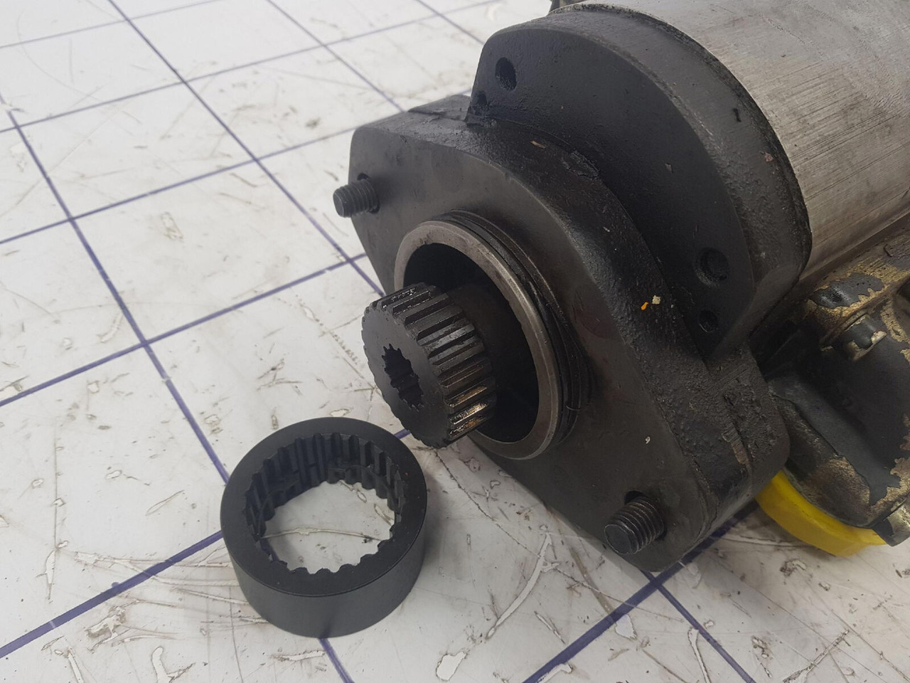 Krupp KMK 3045 four way gear pump - Hydraulische pomp voor Mobiele kraan: afbeelding 5 Krupp KMK 3045 four way gear pump - Hydraulische pomp voor Mobiele kraan: afbeelding 5