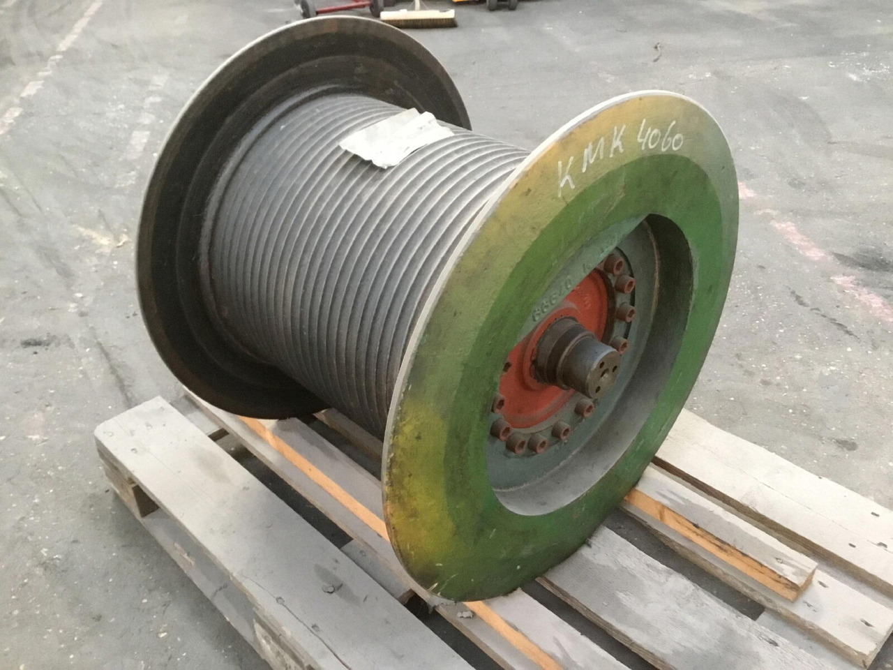 Krupp KMK 4060 winch - Lier voor Mobiele kraan: afbeelding 4 Krupp KMK 4060 winch - Lier voor Mobiele kraan: afbeelding 4