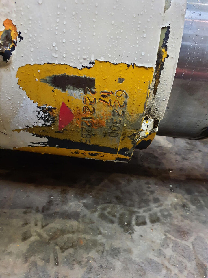 Krupp KMK 4070 boom cylinder - Hydraulische cilinder voor Mobiele kraan: afbeelding 5 Krupp KMK 4070 boom cylinder - Hydraulische cilinder voor Mobiele kraan: afbeelding 5