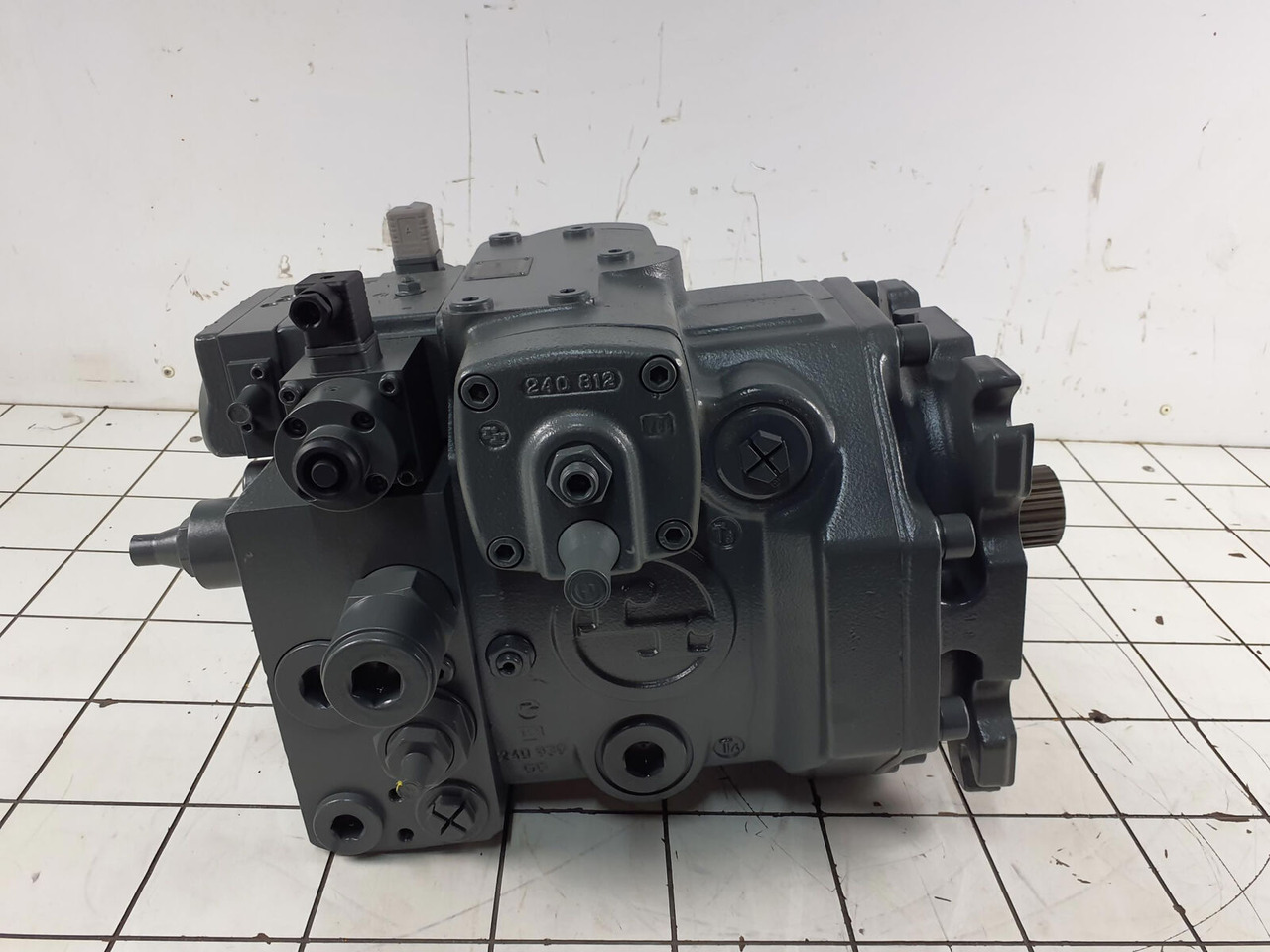 Liebherr Hydraulic Pump A4V250 - Hydraulische pomp voor Kraan: afbeelding 2 Liebherr Hydraulic Pump A4V250 - Hydraulische pomp voor Kraan: afbeelding 2
