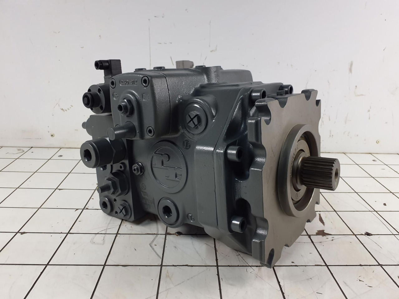 Liebherr Hydraulic Pump A4V250 - Hydraulische pomp voor Kraan: afbeelding 1 Liebherr Hydraulic Pump A4V250 - Hydraulische pomp voor Kraan: afbeelding 1