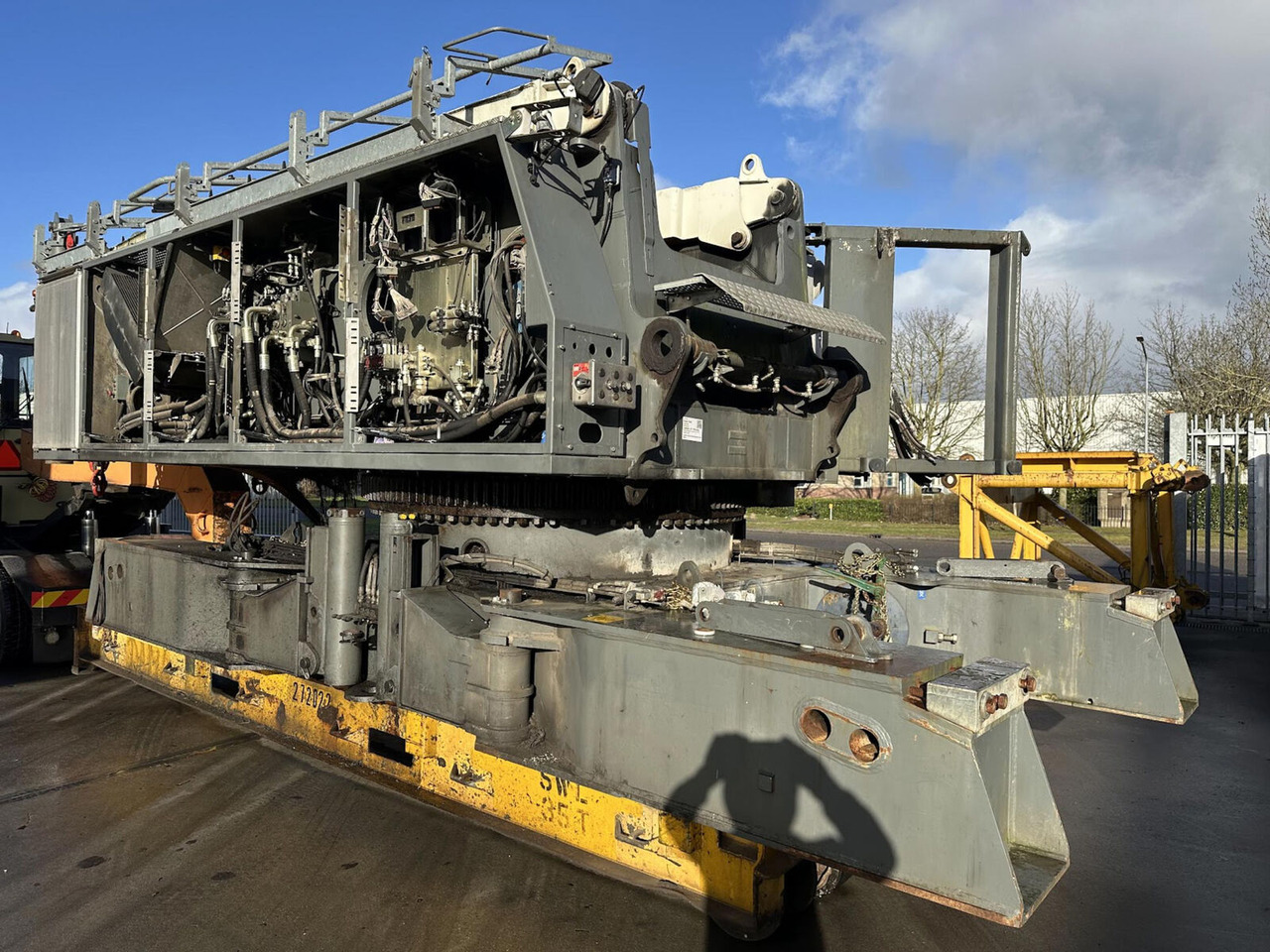 Liebherr LR 1160 body - Carrosserie en exterieur voor Rupskraan: afbeelding 1 Liebherr LR 1160 body - Carrosserie en exterieur voor Rupskraan: afbeelding 1