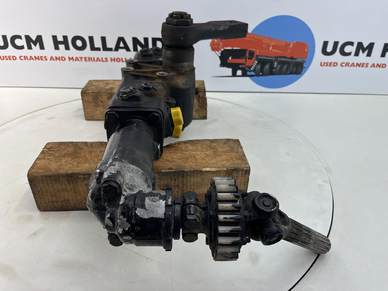 Liebherr LTM 1035-2 Steering box - Stuurhuis voor Mobiele kraan: afbeelding 2 Liebherr LTM 1035-2 Steering box - Stuurhuis voor Mobiele kraan: afbeelding 2