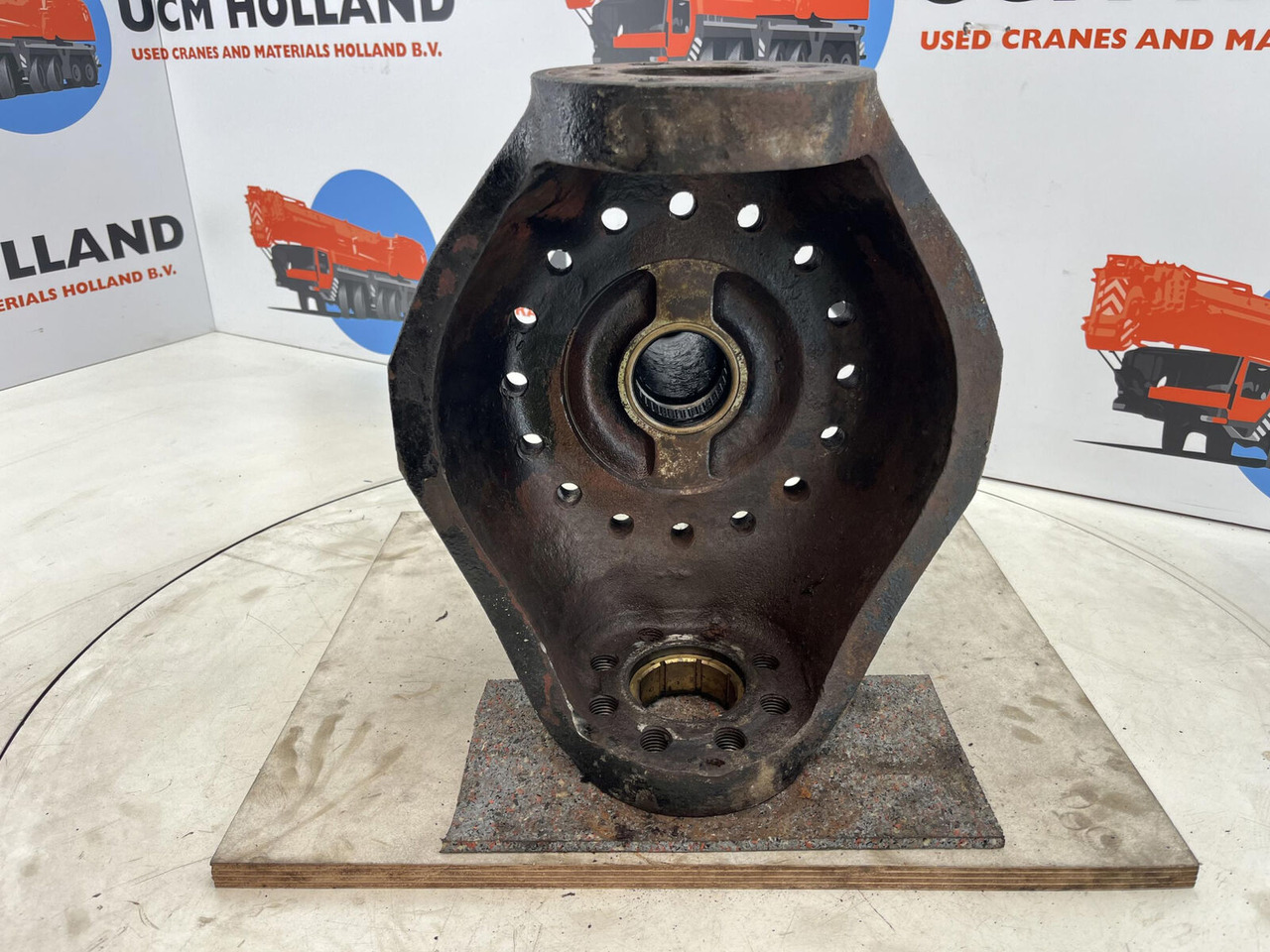 Liebherr LTM 1035 Steering knuckle 16 holes axle 1 - Fusee voor Mobiele kraan: afbeelding 5 Liebherr LTM 1035 Steering knuckle 16 holes axle 1 - Fusee voor Mobiele kraan: afbeelding 5