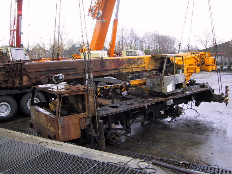 Liebherr LTM 1045-4 for parts - Mobiele kraan: afbeelding 1 Liebherr LTM 1045-4 for parts - Mobiele kraan: afbeelding 1