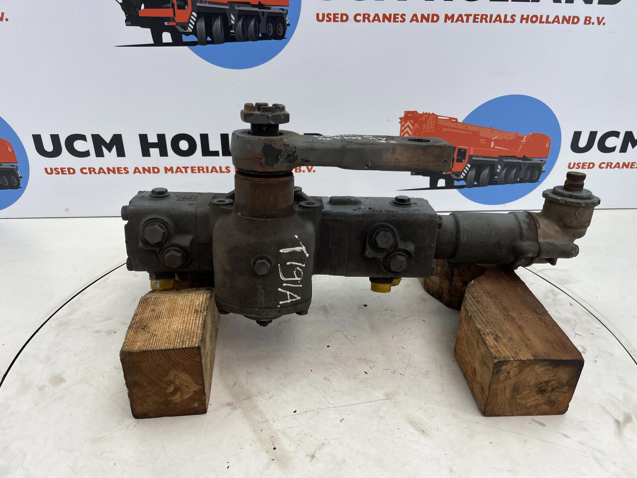 Liebherr LTM 1050-1 steering box - Stuurhuis voor Mobiele kraan: afbeelding 3 Liebherr LTM 1050-1 steering box - Stuurhuis voor Mobiele kraan: afbeelding 3