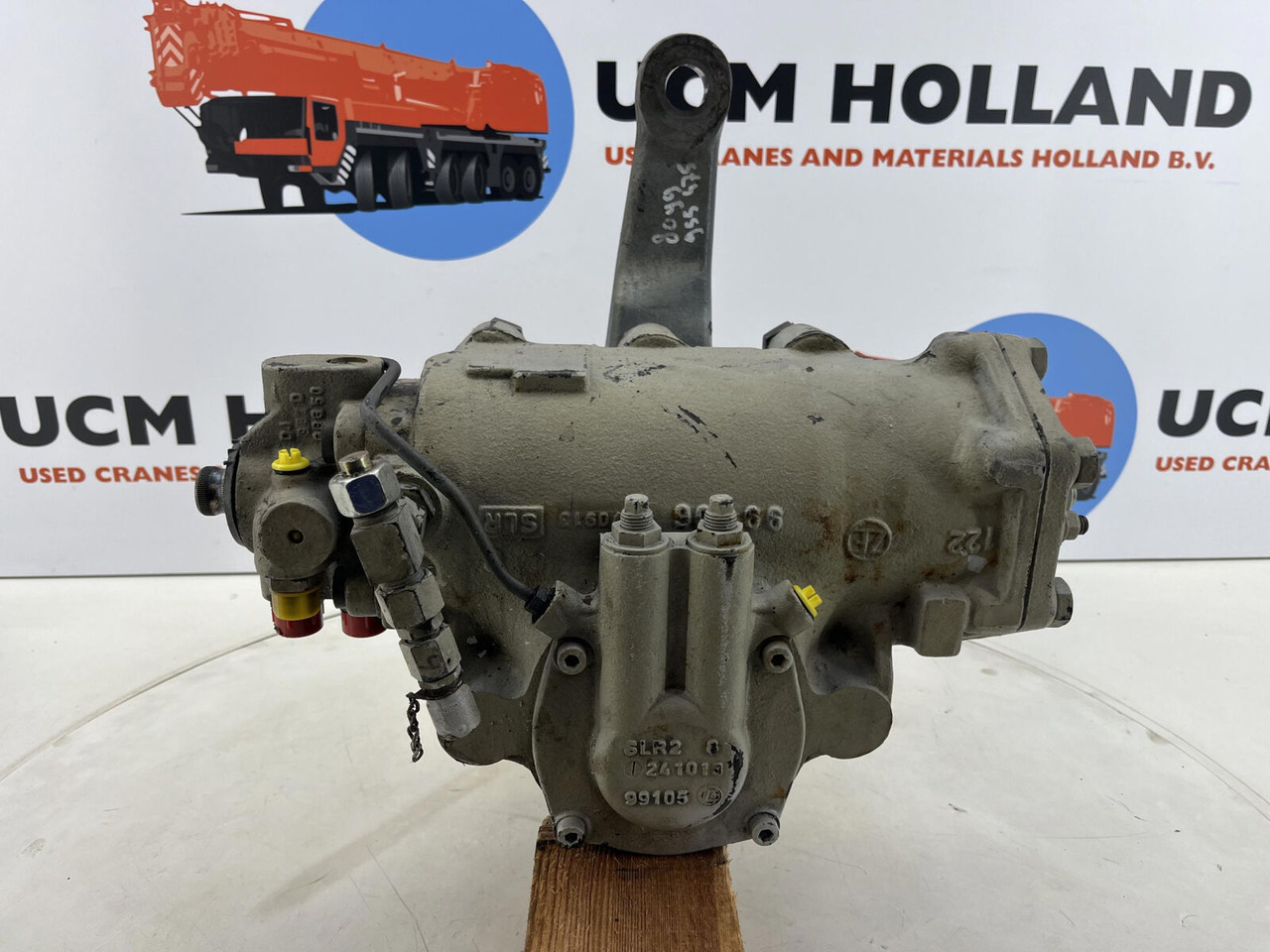 Liebherr LTM 1060-3 steering box - Stuurhuis voor Kraan: afbeelding 5 Liebherr LTM 1060-3 steering box - Stuurhuis voor Kraan: afbeelding 5
