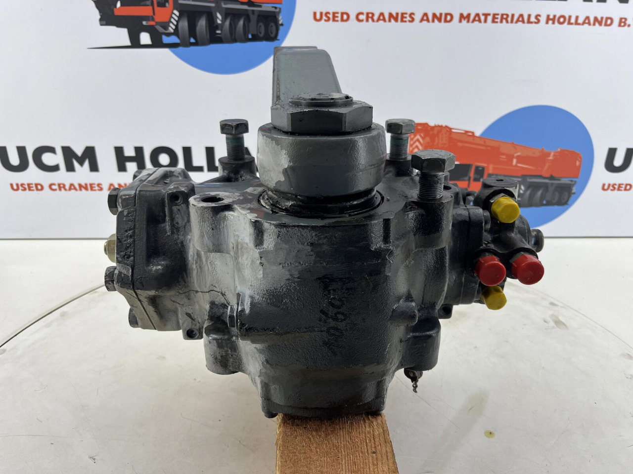 Liebherr LTM 1060-3 steering box - Stuurhuis voor Kraan: afbeelding 2 Liebherr LTM 1060-3 steering box - Stuurhuis voor Kraan: afbeelding 2