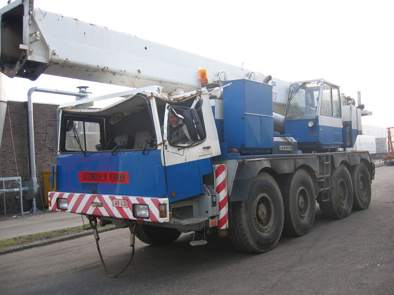 Liebherr LTM 1060`for parts - Mobiele kraan: afbeelding 1 Liebherr LTM 1060`for parts - Mobiele kraan: afbeelding 1