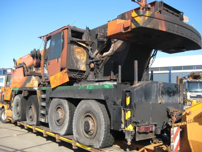 Liebherr LTM 1080-1 for parts - Mobiele kraan: afbeelding 2 Liebherr LTM 1080-1 for parts - Mobiele kraan: afbeelding 2