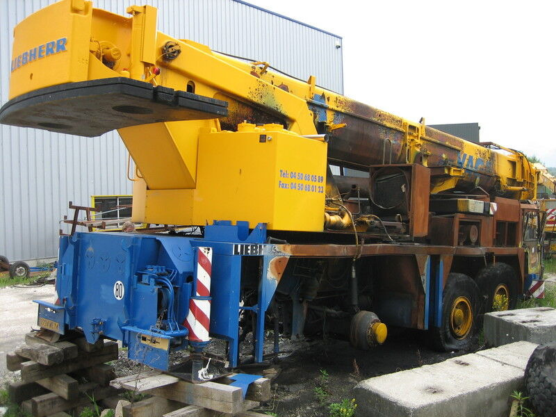 Liebherr LTM 1090/2 for parts - Alle terrein kraan: afbeelding 2 Liebherr LTM 1090/2 for parts - Alle terrein kraan: afbeelding 2