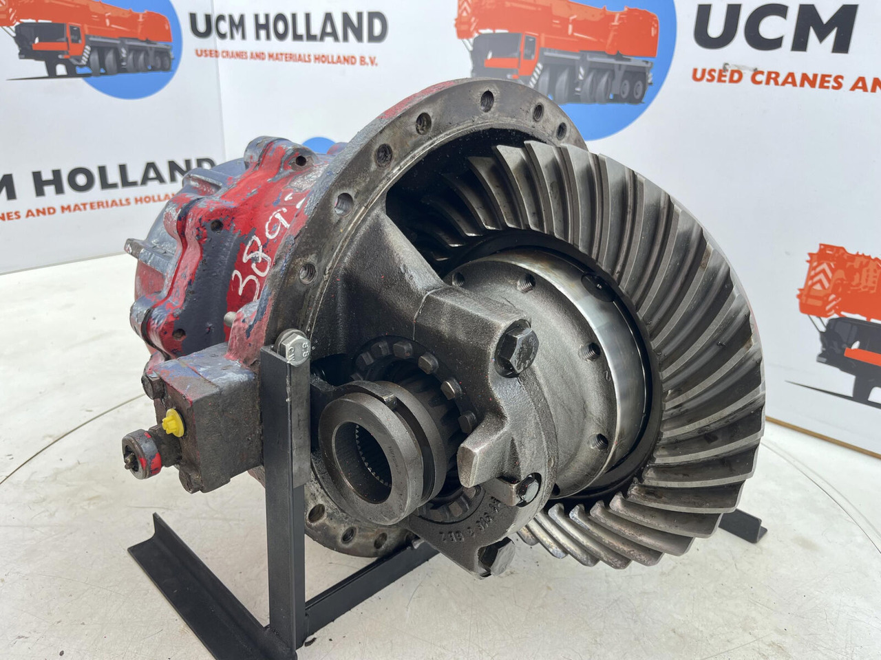 Liebherr LTM 1090 mid differential 13x35 axle 2 - Differentieel voor Mobiele kraan: afbeelding 1 Liebherr LTM 1090 mid differential 13x35 axle 2 - Differentieel voor Mobiele kraan: afbeelding 1