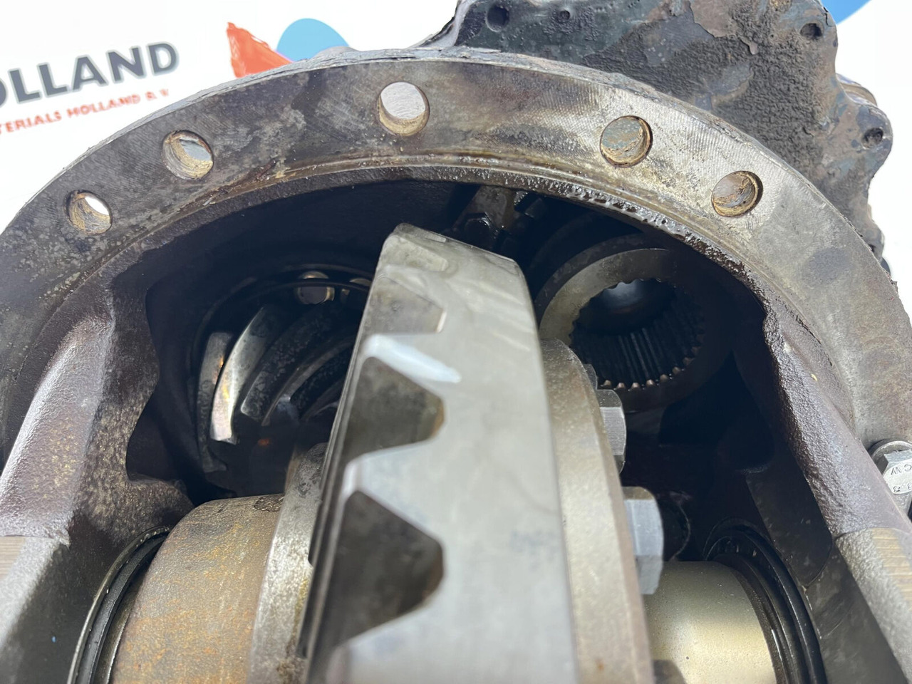 Liebherr LTM 1160 drive through differential 13x35 axle 5 - Differentieel voor Mobiele kraan: afbeelding 5 Liebherr LTM 1160 drive through differential 13x35 axle 5 - Differentieel voor Mobiele kraan: afbeelding 5