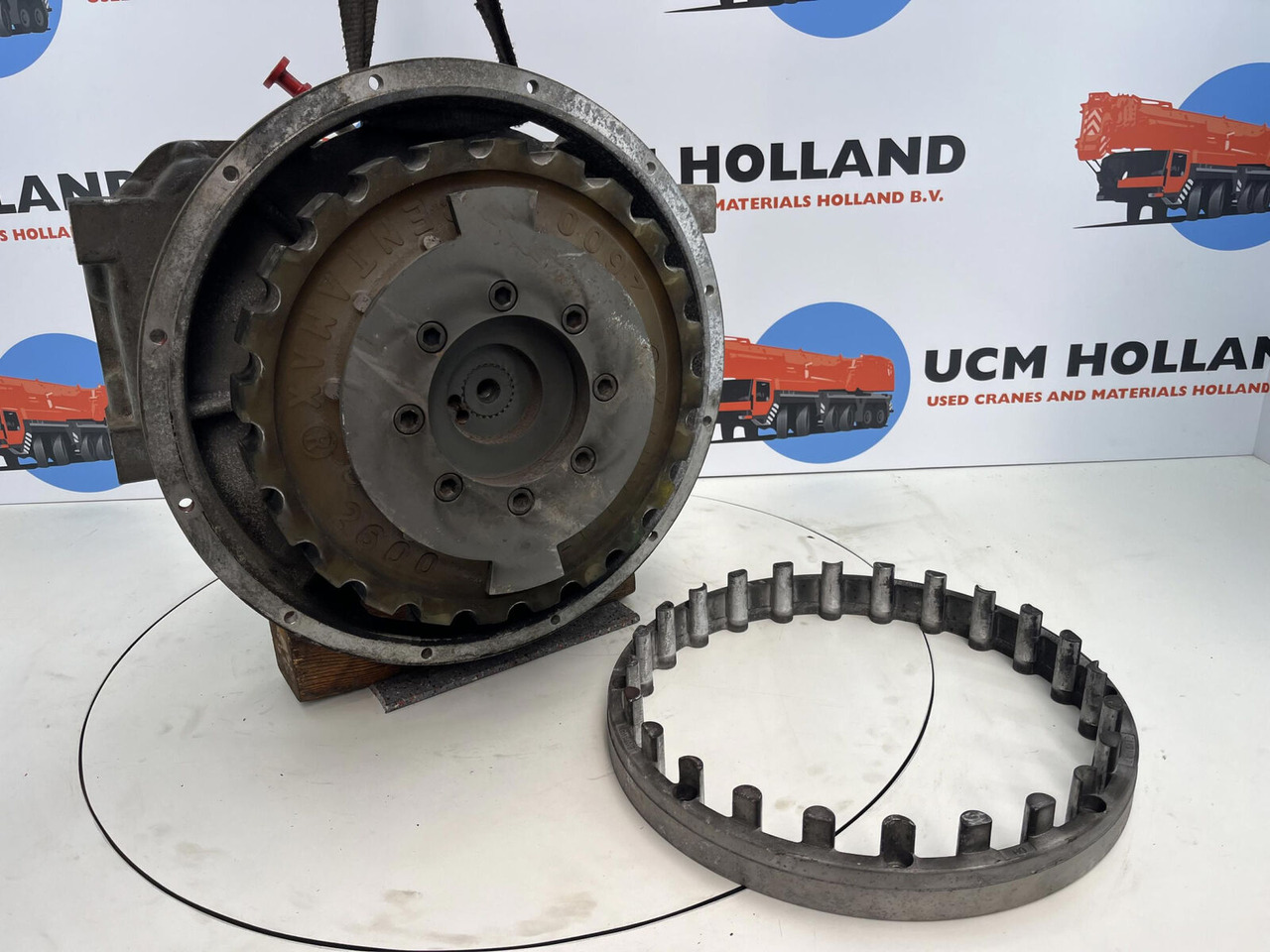 Liebherr LTM 1200/1 Distributor gearbox with coupling - Versnellingsbak voor Mobiele kraan: afbeelding 5 Liebherr LTM 1200/1 Distributor gearbox with coupling - Versnellingsbak voor Mobiele kraan: afbeelding 5