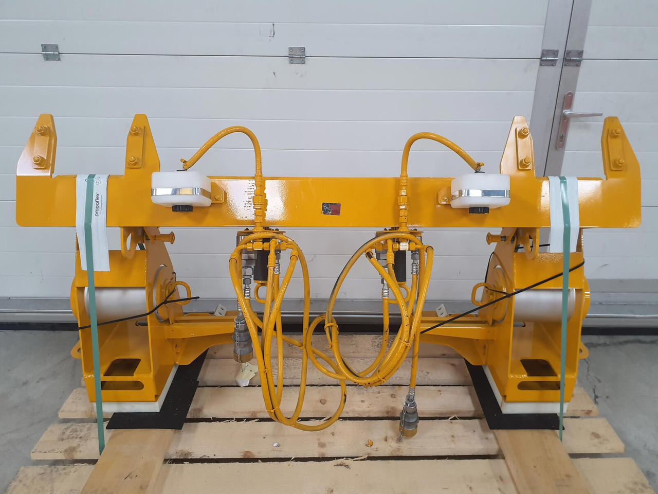 Liebherr LTM 1750-9.1 Luffing cylinder lifting device rear - Carrosserie en exterieur voor Mobiele kraan: afbeelding 1 Liebherr LTM 1750-9.1 Luffing cylinder lifting device rear - Carrosserie en exterieur voor Mobiele kraan: afbeelding 1