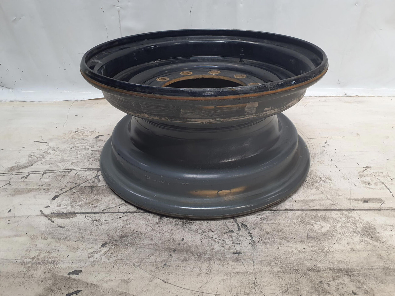 Liebherr Rim 445/95R25 10 12 1p - Velg voor Kraan: afbeelding 3 Liebherr Rim 445/95R25 10 12 1p - Velg voor Kraan: afbeelding 3