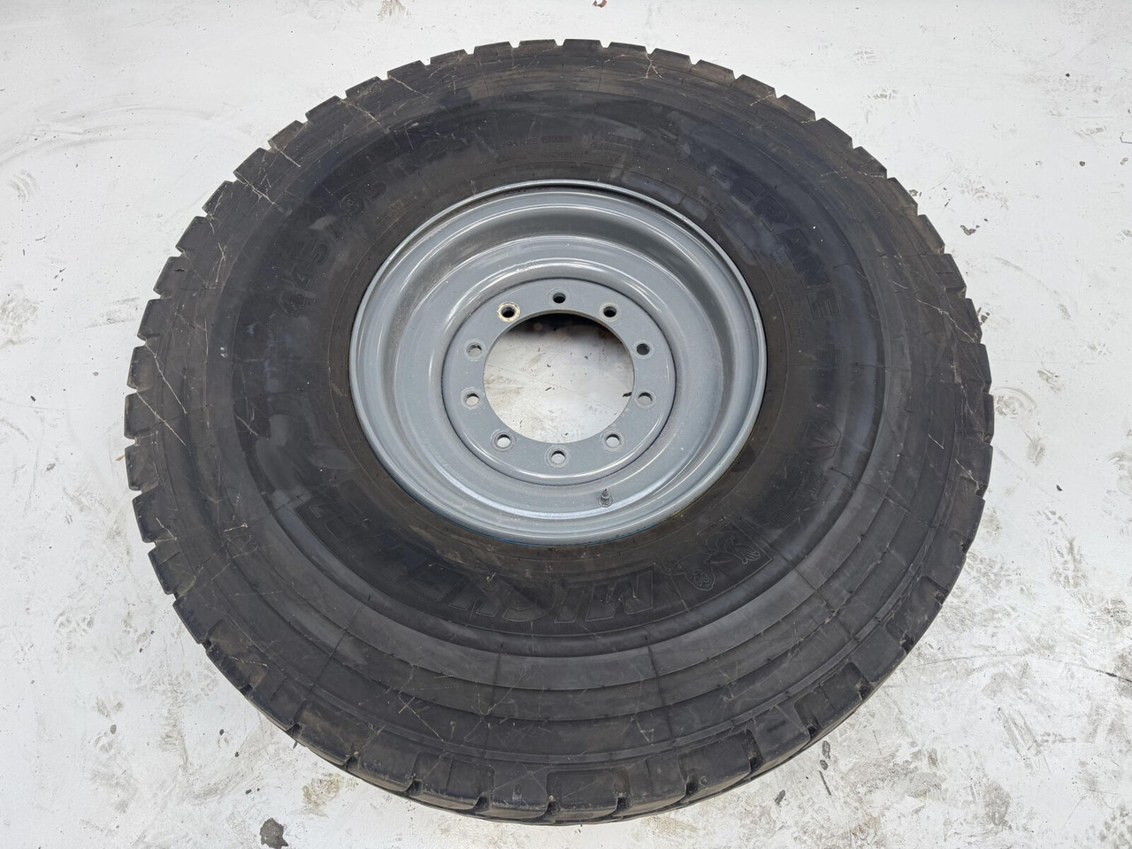 Liebherr Wheel 445/95 R25 10 12 1p - Complete wiel voor Kraan: afbeelding 2 Liebherr Wheel 445/95 R25 10 12 1p - Complete wiel voor Kraan: afbeelding 2