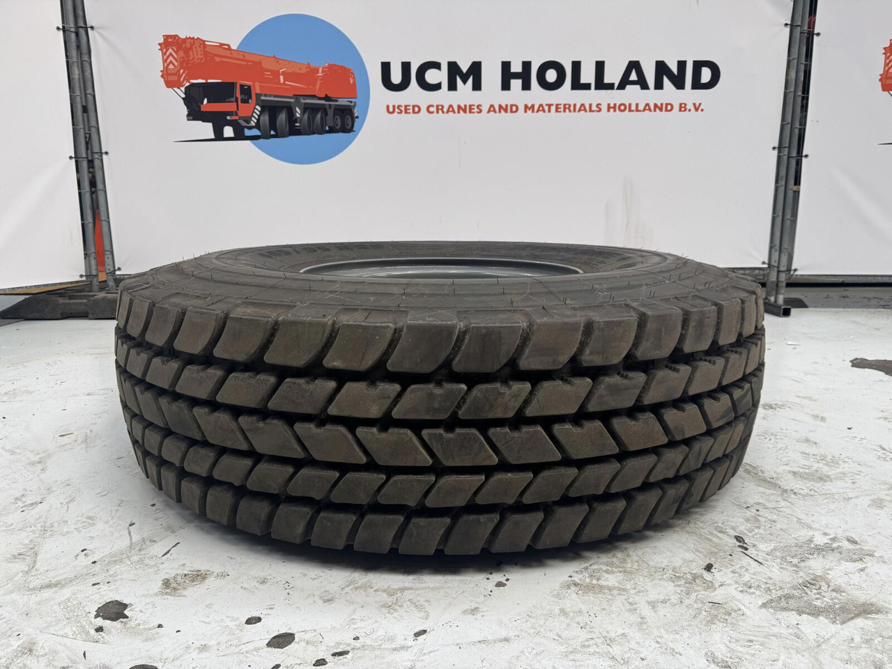 Liebherr Wheel 445/95 R25 10 12 1p - Complete wiel voor Kraan: afbeelding 3 Liebherr Wheel 445/95 R25 10 12 1p - Complete wiel voor Kraan: afbeelding 3