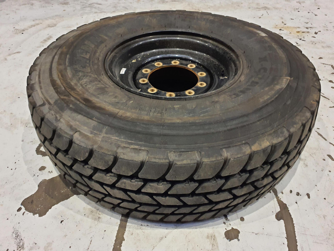 Liebherr Wheel 445/95R25 10 12 1p - Complete wiel voor Kraan: afbeelding 1 Liebherr Wheel 445/95R25 10 12 1p - Complete wiel voor Kraan: afbeelding 1