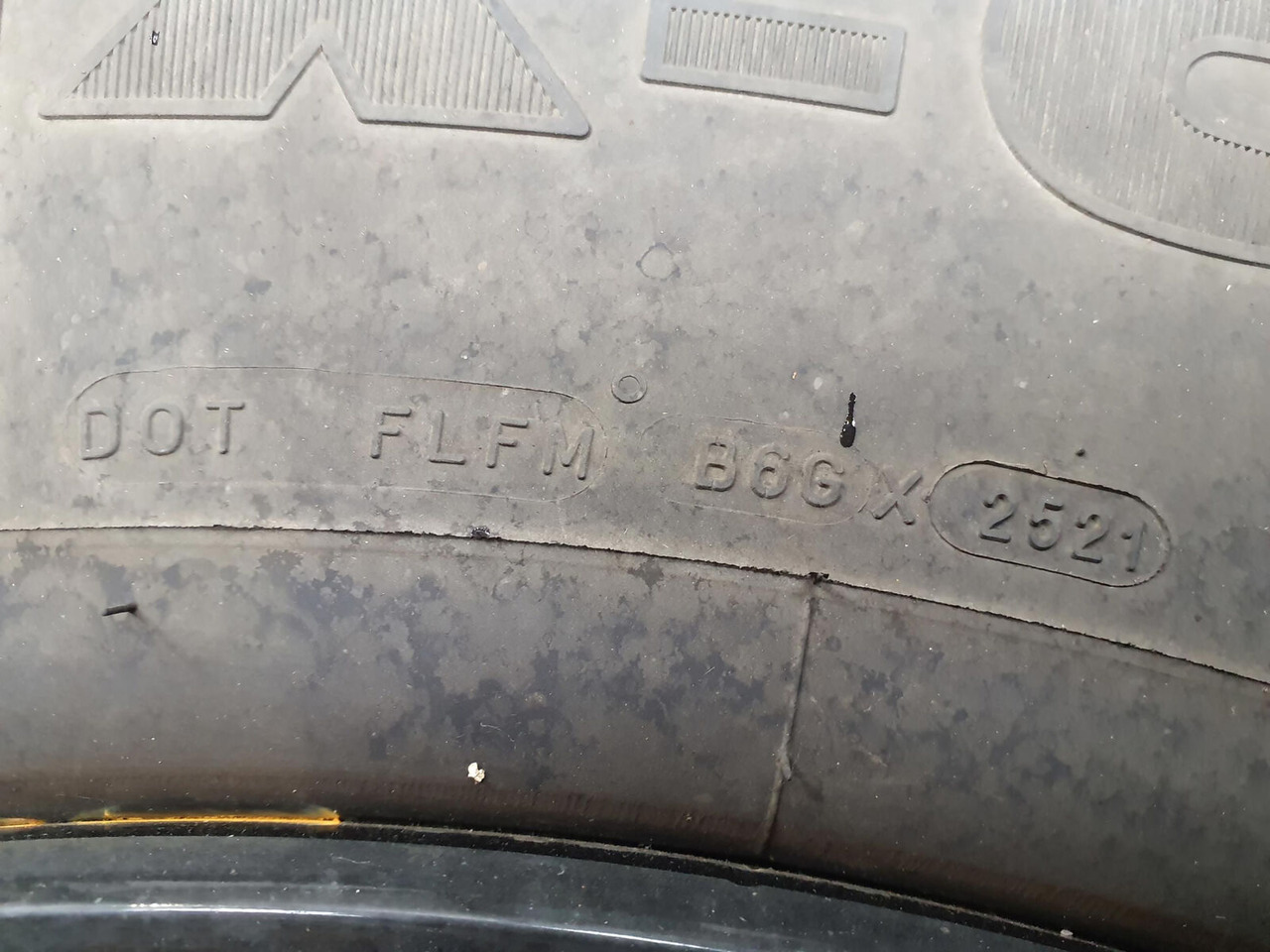 Liebherr Wheel 445/95R25 10 12 1p - Complete wiel voor Kraan: afbeelding 3 Liebherr Wheel 445/95R25 10 12 1p - Complete wiel voor Kraan: afbeelding 3