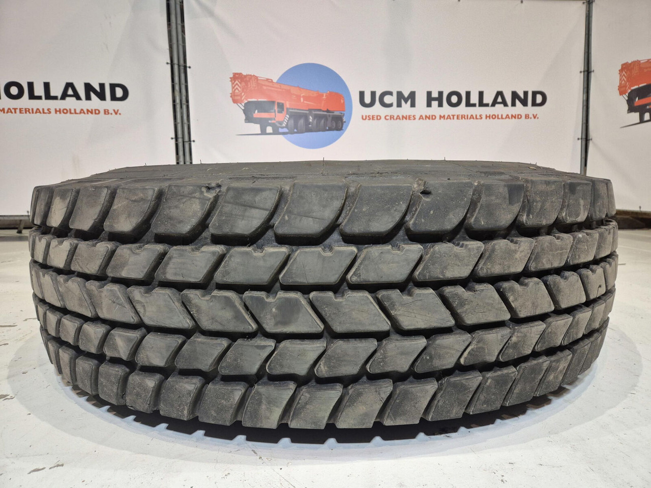 Liebherr Wheel 445/95R25 10 12 1p - Complete wiel voor Kraan: afbeelding 3 Liebherr Wheel 445/95R25 10 12 1p - Complete wiel voor Kraan: afbeelding 3