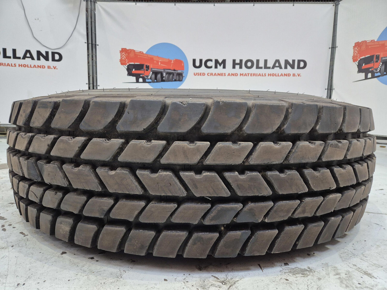 Michelin Wheel 445/95R25 10 12 1p - Complete wiel voor Kraan: afbeelding 3 Michelin Wheel 445/95R25 10 12 1p - Complete wiel voor Kraan: afbeelding 3