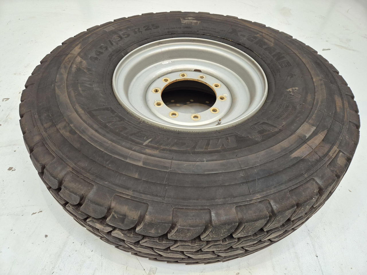 Michelin Wheel 445/95R25 10 12 1p - Complete wiel voor Kraan: afbeelding 1 Michelin Wheel 445/95R25 10 12 1p - Complete wiel voor Kraan: afbeelding 1