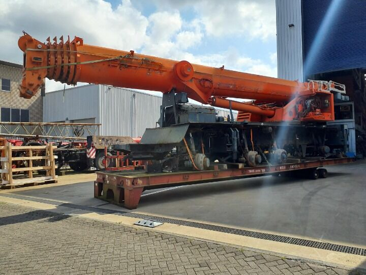 Liebherr LTM 1095-5.1 - Onderdelen voor Alle terrein kraan: afbeelding 1 Liebherr LTM 1095-5.1 - Onderdelen voor Alle terrein kraan: afbeelding 1