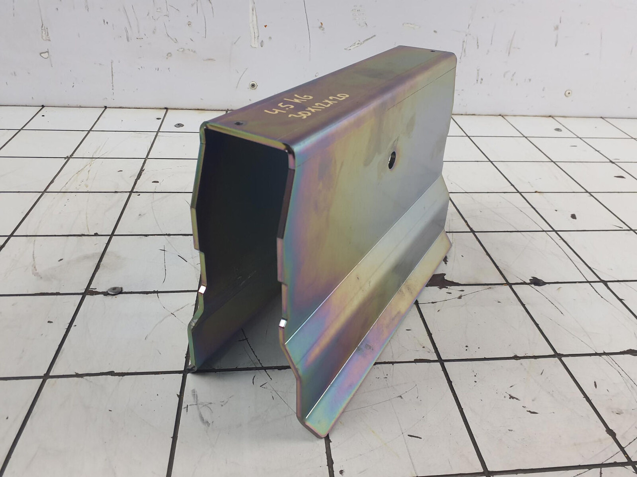 Liebherr LTM 1750-9.1 plate 4X300X465 - Onderdelen voor Kraan: afbeelding 2 Liebherr LTM 1750-9.1 plate 4X300X465 - Onderdelen voor Kraan: afbeelding 2