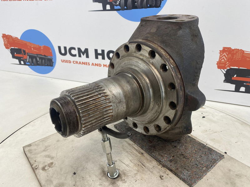Fusee voor Kraan PPM 280 ATT Steering knuckle 16 holes axle 1: afbeelding 1