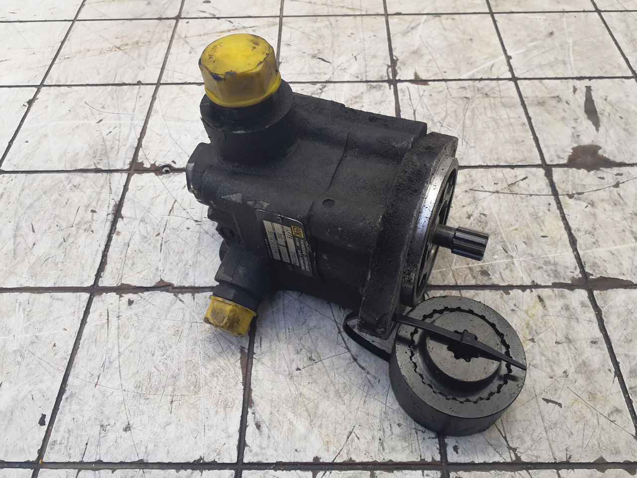 Tadano-Faun ATF 60-4 pump - Hydraulische pomp voor Mobiele kraan: afbeelding 4 Tadano-Faun ATF 60-4 pump - Hydraulische pomp voor Mobiele kraan: afbeelding 4