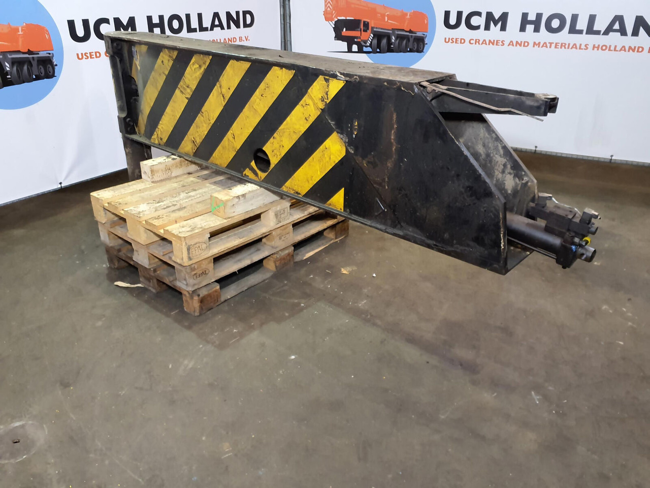 Terex AC 100 outrigger beam complete rear - Ophanging voor Mobiele kraan: afbeelding 3 Terex AC 100 outrigger beam complete rear - Ophanging voor Mobiele kraan: afbeelding 3