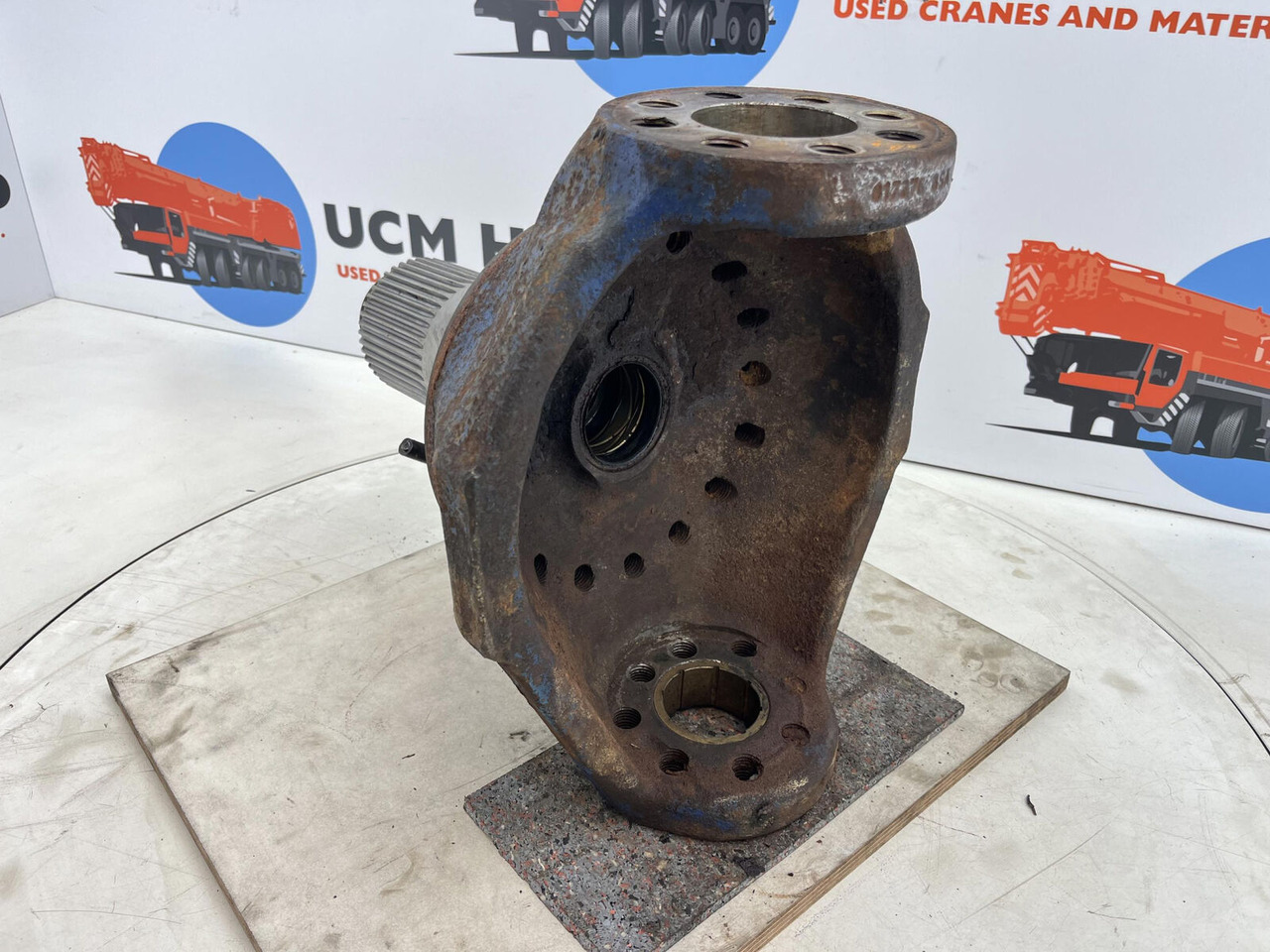 Terex AC 155, AC 205 Steering knuckle 16 holes - Fusee voor Mobiele kraan: afbeelding 4 Terex AC 155, AC 205 Steering knuckle 16 holes - Fusee voor Mobiele kraan: afbeelding 4