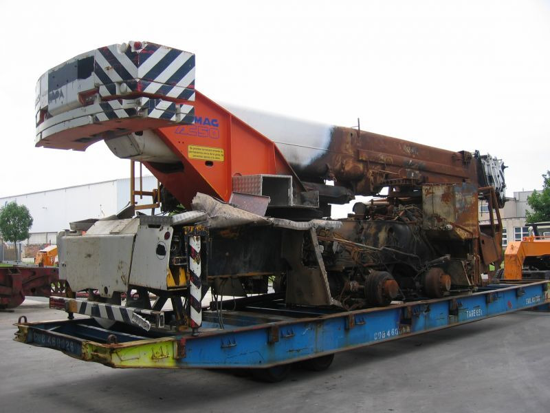 Terex AC 155 for parts - Mobiele kraan: afbeelding 2 Terex AC 155 for parts - Mobiele kraan: afbeelding 2