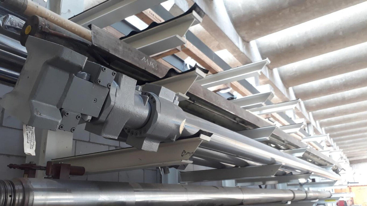 Terex AC 265 telescopic cylinder double - Hydraulische cilinder voor Mobiele kraan: afbeelding 1 Terex AC 265 telescopic cylinder double - Hydraulische cilinder voor Mobiele kraan: afbeelding 1