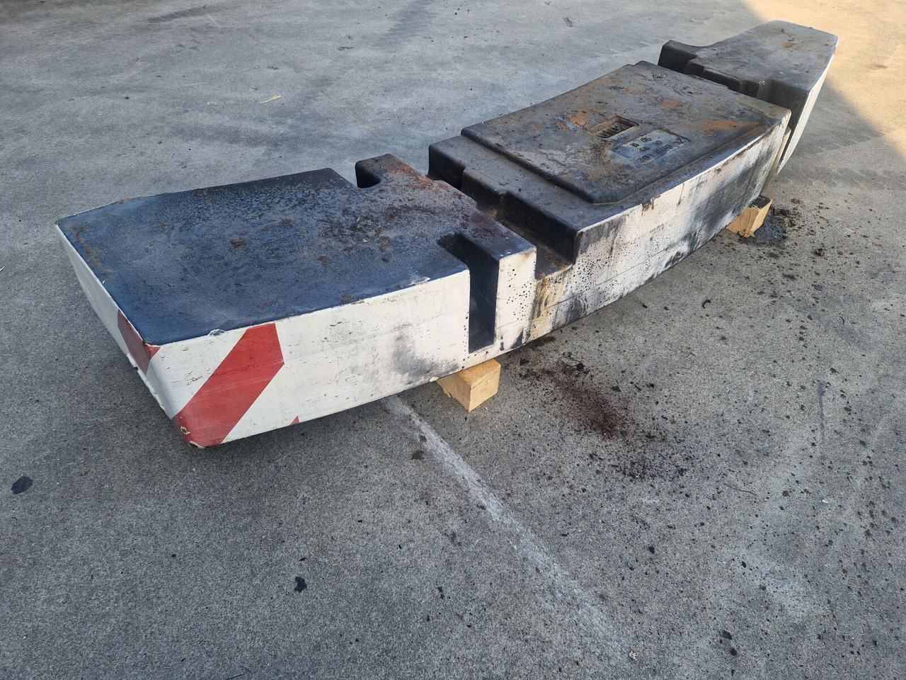 Terex AC 40 CITY counterweight 2.35T - Tegenwicht voor Mobiele kraan: afbeelding 4 Terex AC 40 CITY counterweight 2.35T - Tegenwicht voor Mobiele kraan: afbeelding 4