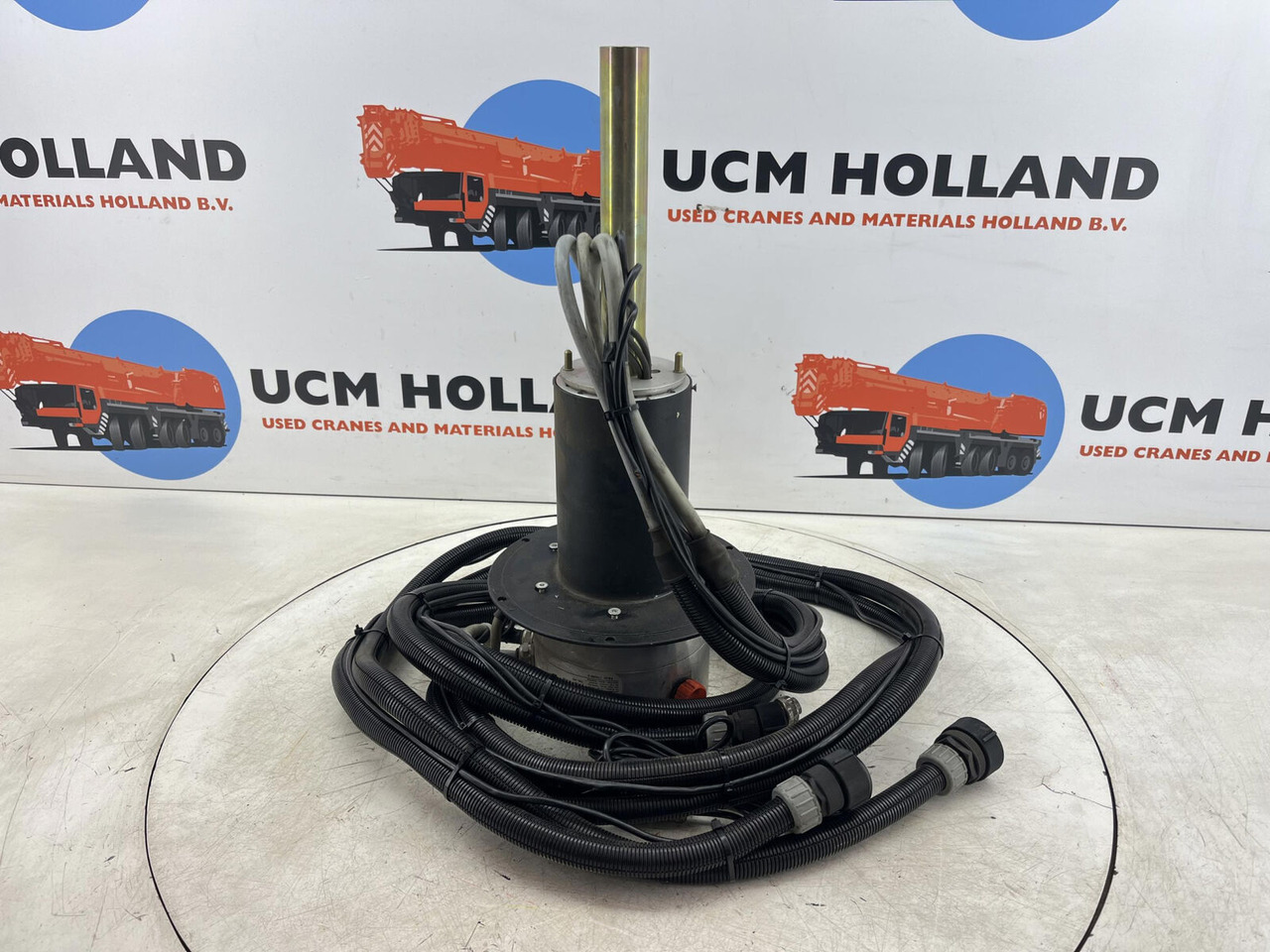 Terex AC slip ring assy - Elektrisch systeem voor Kraan: afbeelding 1 Terex AC slip ring assy - Elektrisch systeem voor Kraan: afbeelding 1