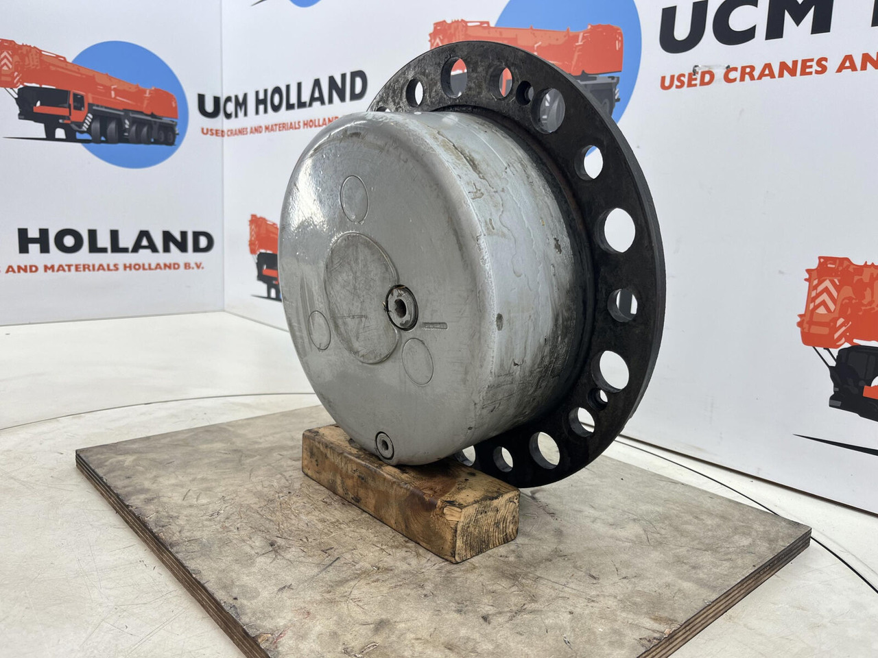 Terex/Demag AC 100/4 planetary gear 22-25-74-40-3pl-H127-46 - Eindaandrijving voor Kraan: afbeelding 2 Terex/Demag AC 100/4 planetary gear 22-25-74-40-3pl-H127-46 - Eindaandrijving voor Kraan: afbeelding 2