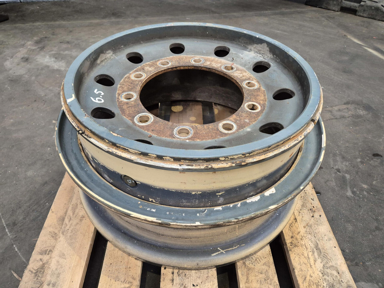 Terex Rim 445/95R25 10 6.5 3p - Velg voor Kraan: afbeelding 1 Terex Rim 445/95R25 10 6.5 3p - Velg voor Kraan: afbeelding 1