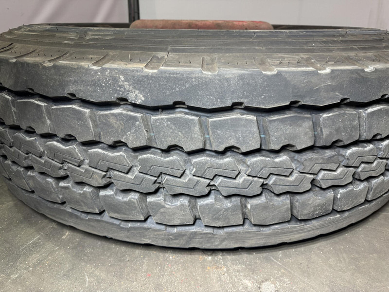 Wheel 385/95/R24 10 +5.0 3p - Banden en velgen voor Kraan: afbeelding 2 Wheel 385/95/R24 10 +5.0 3p - Banden en velgen voor Kraan: afbeelding 2