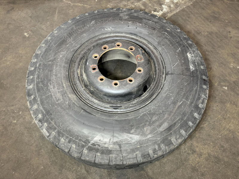 Wheel 385/95R24 10 +5 3p - Banden en velgen voor Kraan: afbeelding 1 Wheel 385/95R24 10 +5 3p - Banden en velgen voor Kraan: afbeelding 1