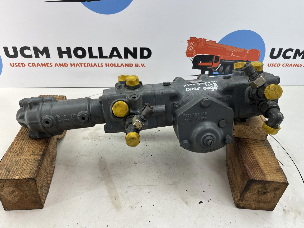 ZF LTM 1050-1 steering box - Stuurhuis voor Mobiele kraan: afbeelding 5 ZF LTM 1050-1 steering box - Stuurhuis voor Mobiele kraan: afbeelding 5