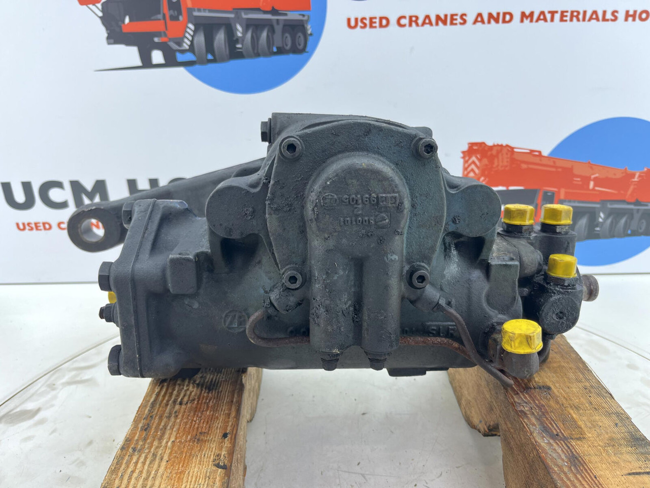ZF LTM 1070 4.2 Steering box - Stuurhuis voor Mobiele kraan: afbeelding 5 ZF LTM 1070 4.2 Steering box - Stuurhuis voor Mobiele kraan: afbeelding 5