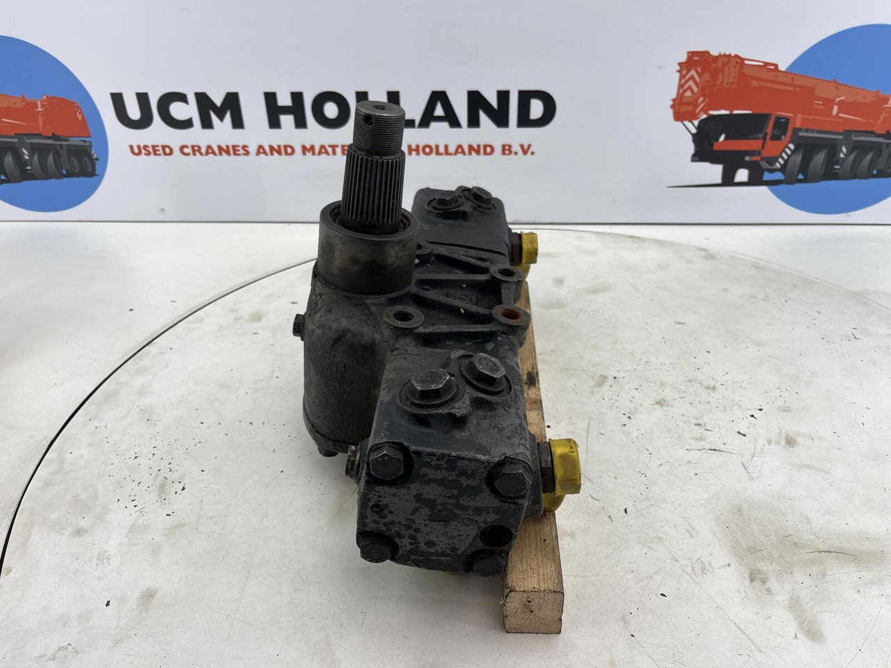 ZF Steering Box 120bar - Stuurhuis voor Kraan: afbeelding 4 ZF Steering Box 120bar - Stuurhuis voor Kraan: afbeelding 4