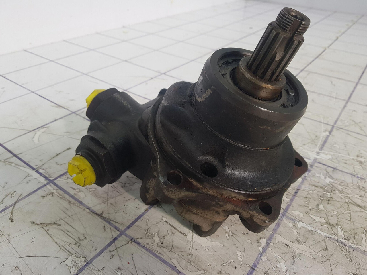 ZF steering pump - Stuurpomp voor Kraan: afbeelding 4 ZF steering pump - Stuurpomp voor Kraan: afbeelding 4
