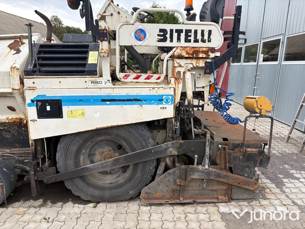 Asfaltsläggare Caterpillar BB730 - Asfaltafwerkmachine: afbeelding 3 Asfaltsläggare Caterpillar BB730 - Asfaltafwerkmachine: afbeelding 3