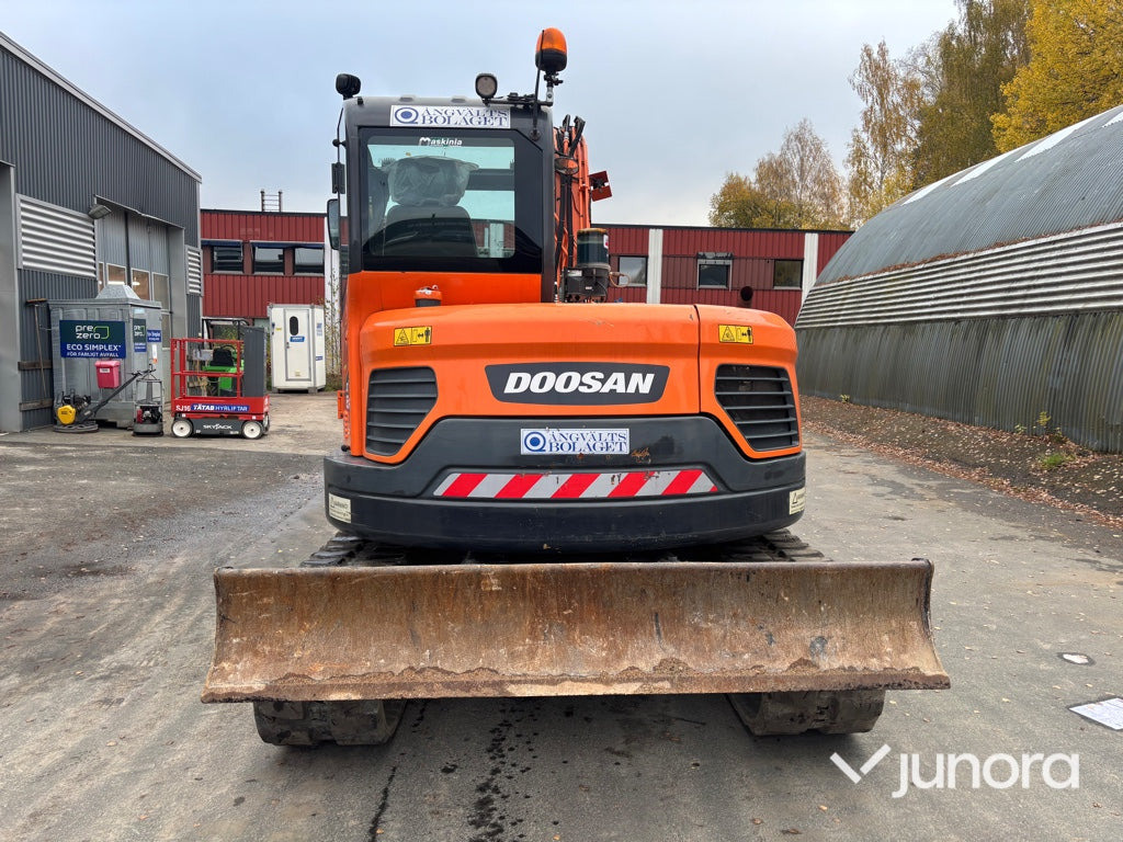 Grävmaskin - Doosan DX85R-3 - Rupsgraafmachine: afbeelding 4 Grävmaskin - Doosan DX85R-3 - Rupsgraafmachine: afbeelding 4