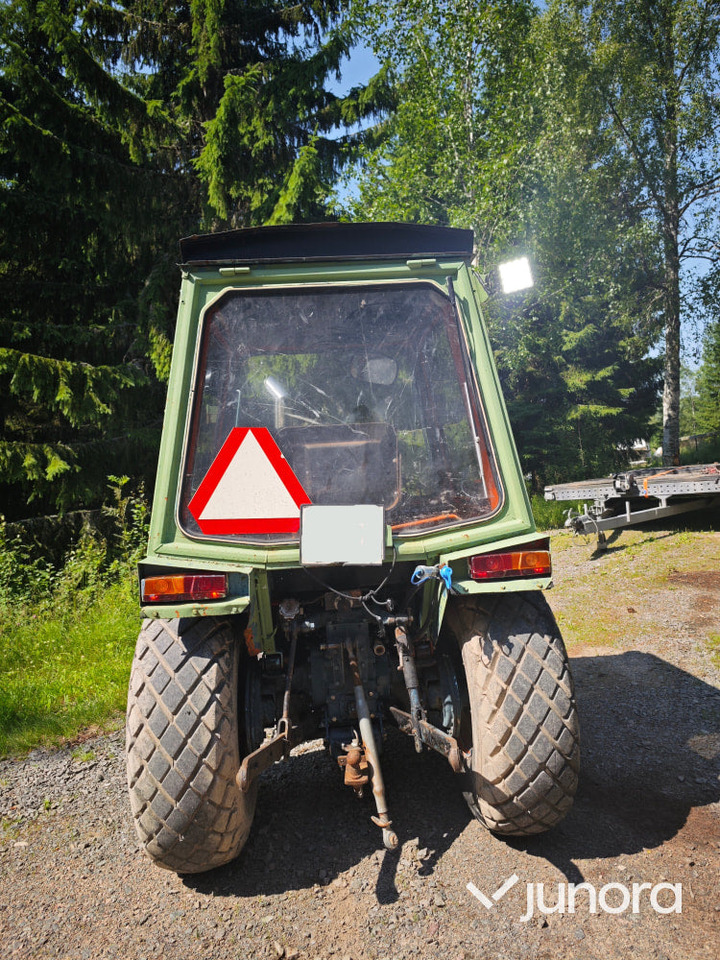 Kompakttraktor Kubota L245DT - Mini tractor: afbeelding 4 Kompakttraktor Kubota L245DT - Mini tractor: afbeelding 4