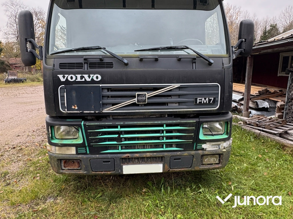 Kranbil - Volvo FM7 4*2 - Vrachtwagen met open laadbak, Kraanwagen: afbeelding 3 Kranbil - Volvo FM7 4*2 - Vrachtwagen met open laadbak, Kraanwagen: afbeelding 3
