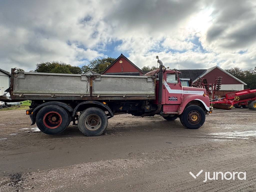 Lastbil - Scania, LS 111S 42/B - Kipper vrachtwagen: afbeelding 4 Lastbil - Scania, LS 111S 42/B - Kipper vrachtwagen: afbeelding 4